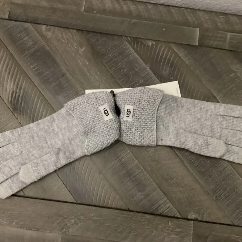 UGG Bow Wool Blend Tech Glove